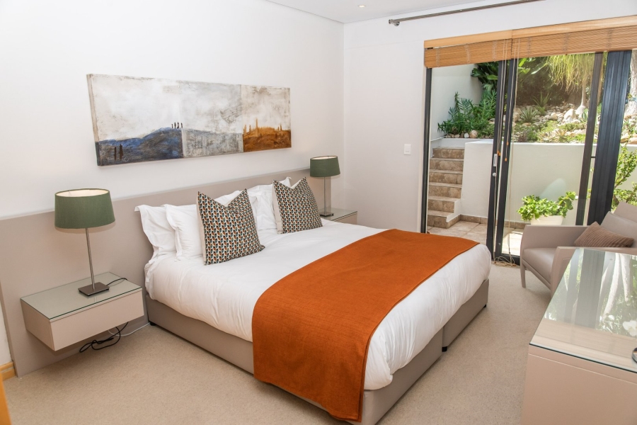 To Let 4 Bedroom Property for Rent in Camps Bay Western Cape